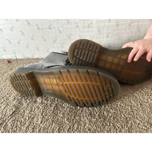 Doc Martens 1460 WOMEN'S PATENT LEATHER LACE UP BOOTS - 7W - Picture 4 of 4